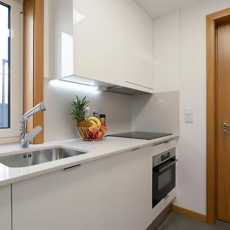 Host Wise - Elegant In The Heart Of Holiday home *