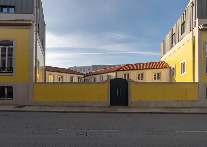 Host Wise - Elegant In The Heart Of Nyaraló