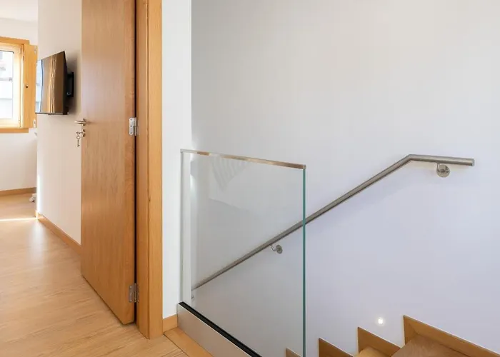 Host Wise - Elegant In The Heart Of Nyaraló *