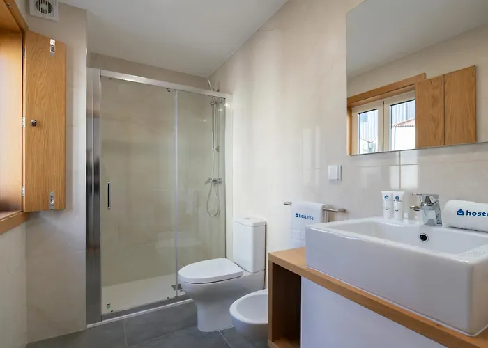 Host Wise - Elegant In The Heart Of Nyaraló *